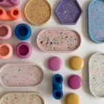 Terrazzo-Tabletts und Schalen