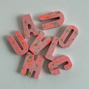 handgemachte Buchstabenmagnete, Magnet, Terrazzo-Optik